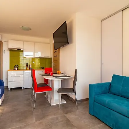Apartmani Dalmacjia Grebastica Exterior photo