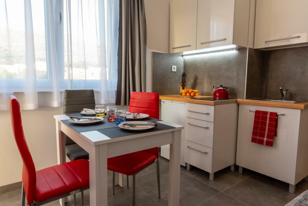 Dalmacjia Apartment *